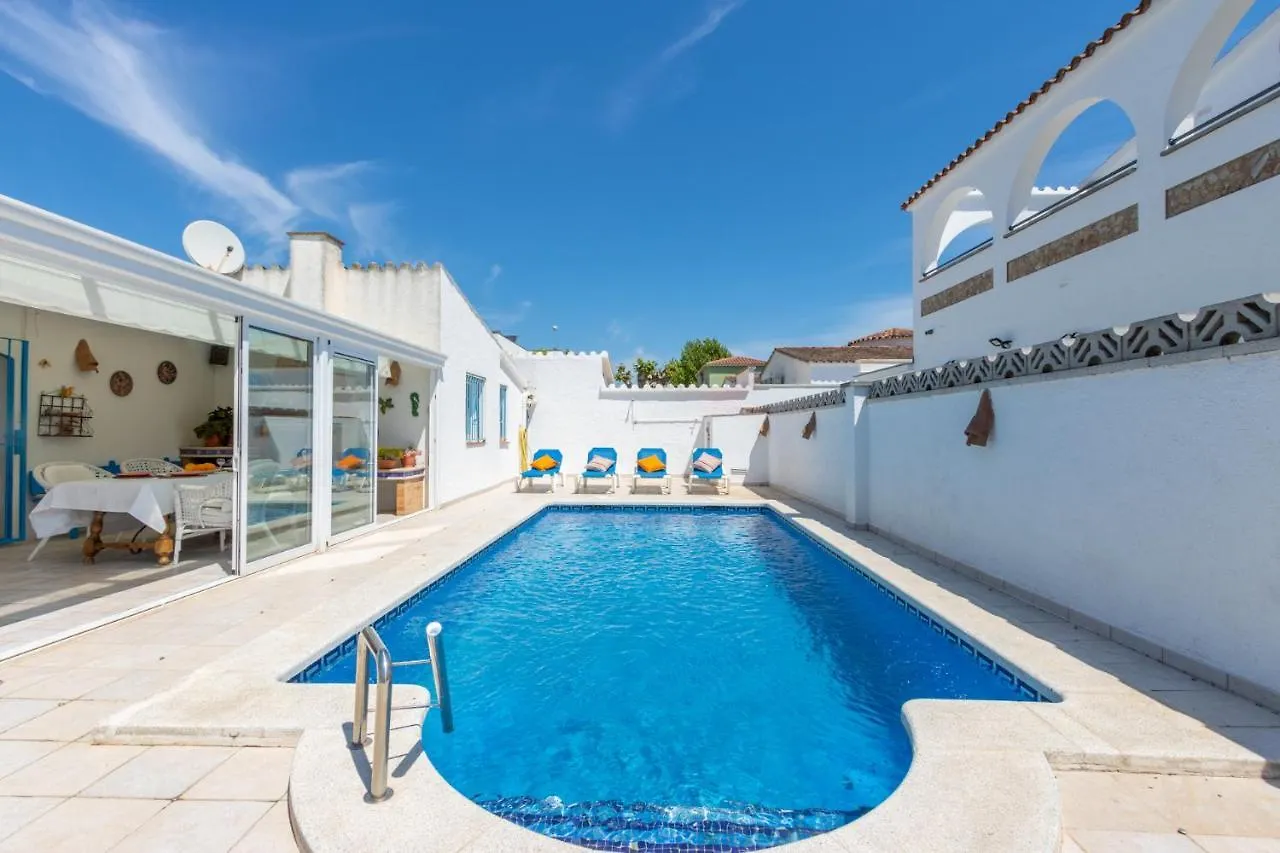 Goldhome - Montgri 117 Empuriabrava Spain