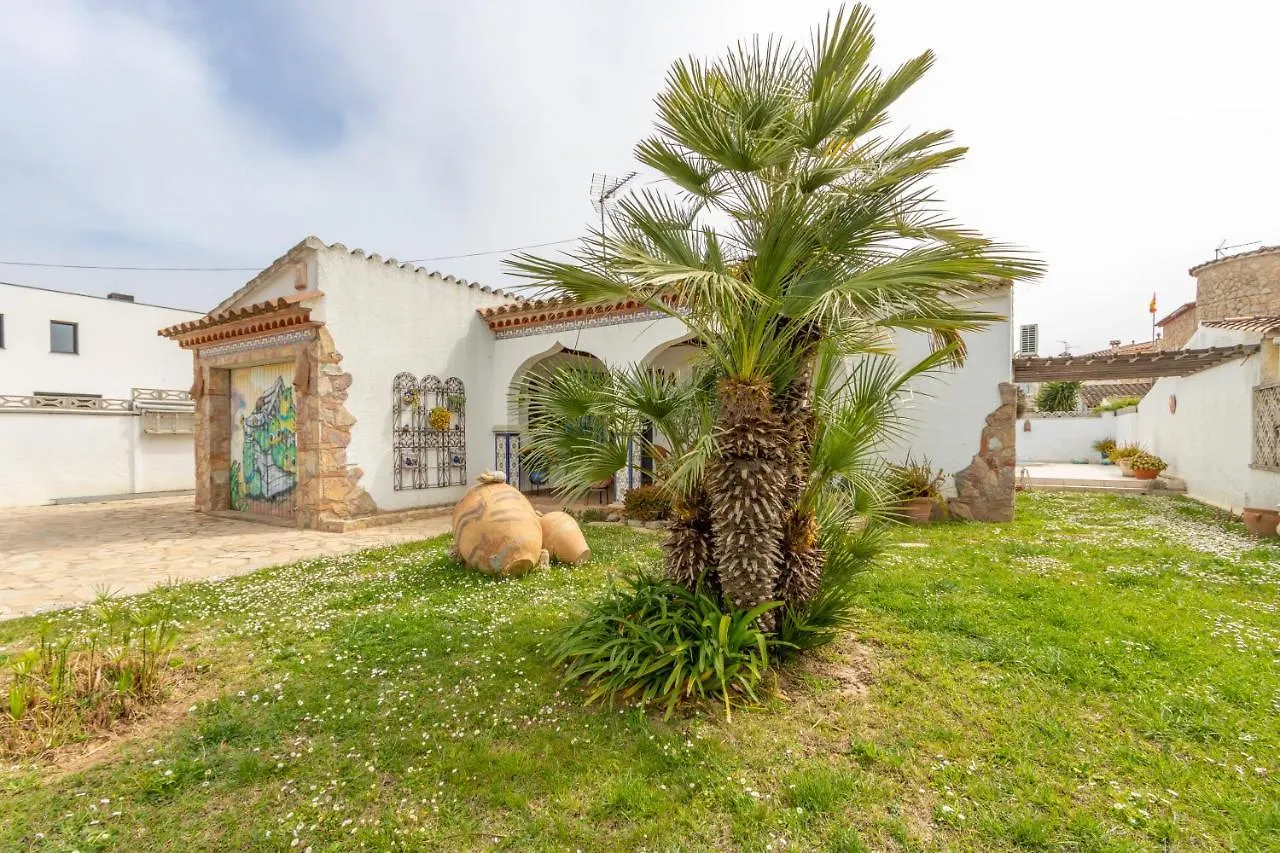 Holiday home Goldhome - Montgri 117 Empuriabrava