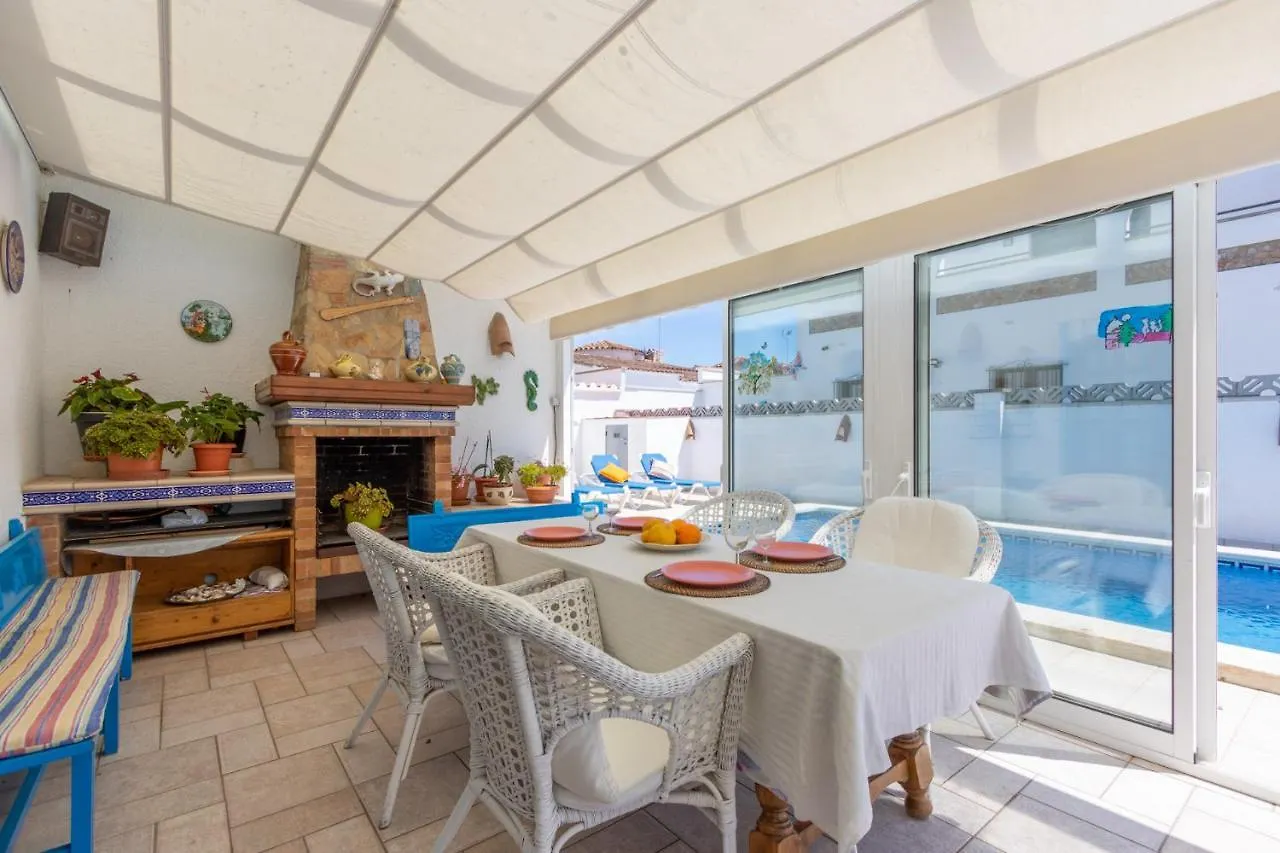 Holiday home Goldhome - Montgri 117 Empuriabrava